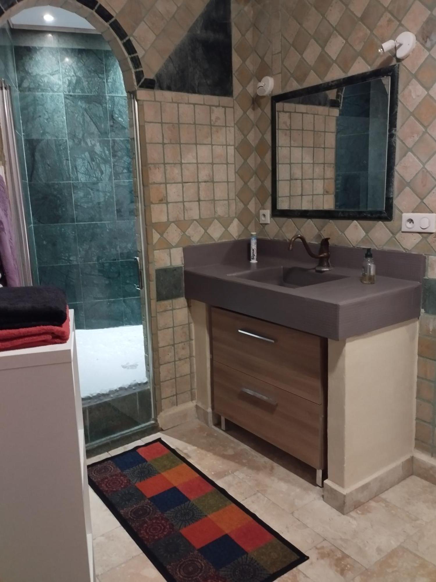 Tres Bel Appartement Cosy Et Chaleureux A Ним Экстерьер фото
