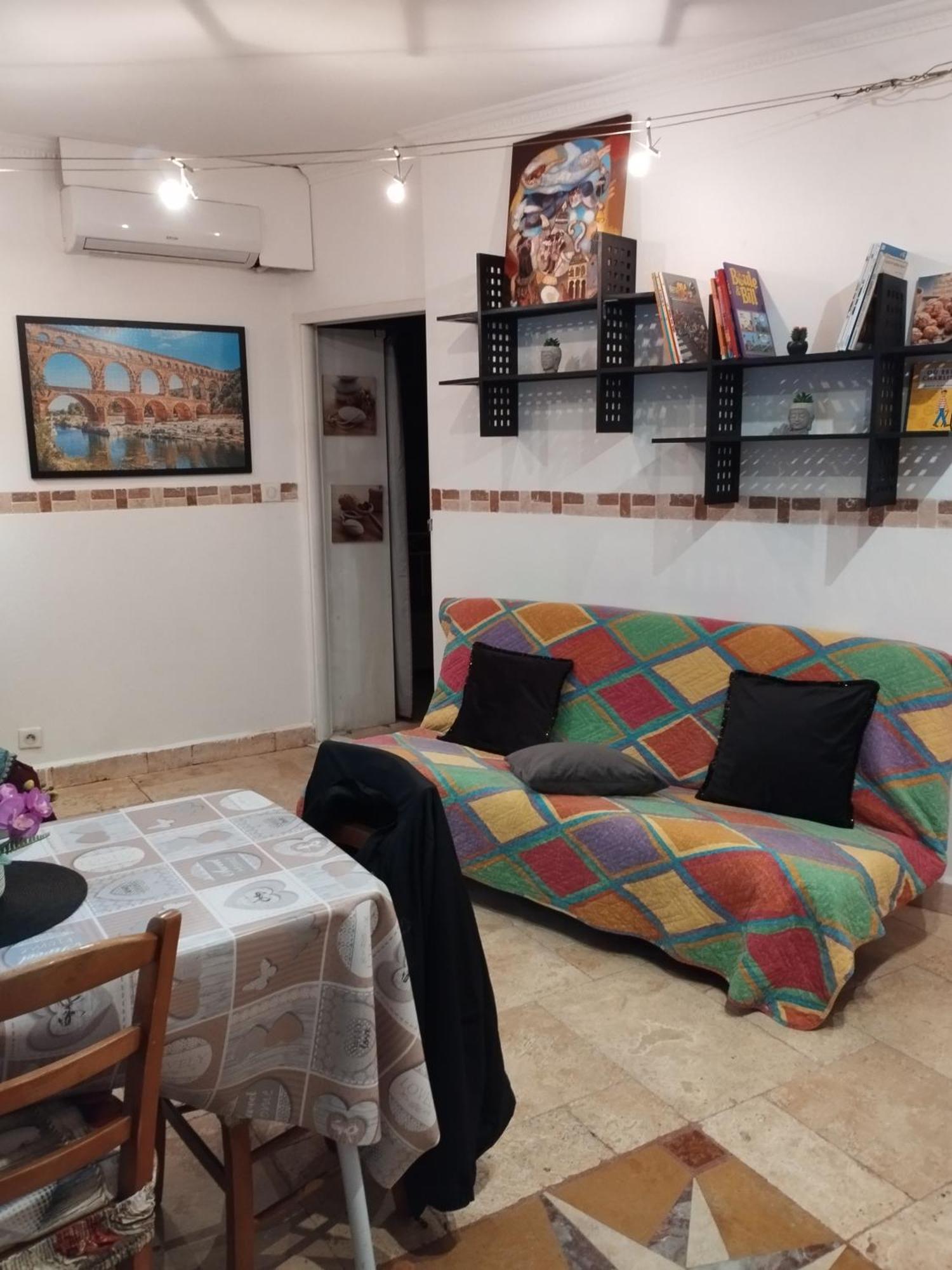 Tres Bel Appartement Cosy Et Chaleureux A Ним Экстерьер фото