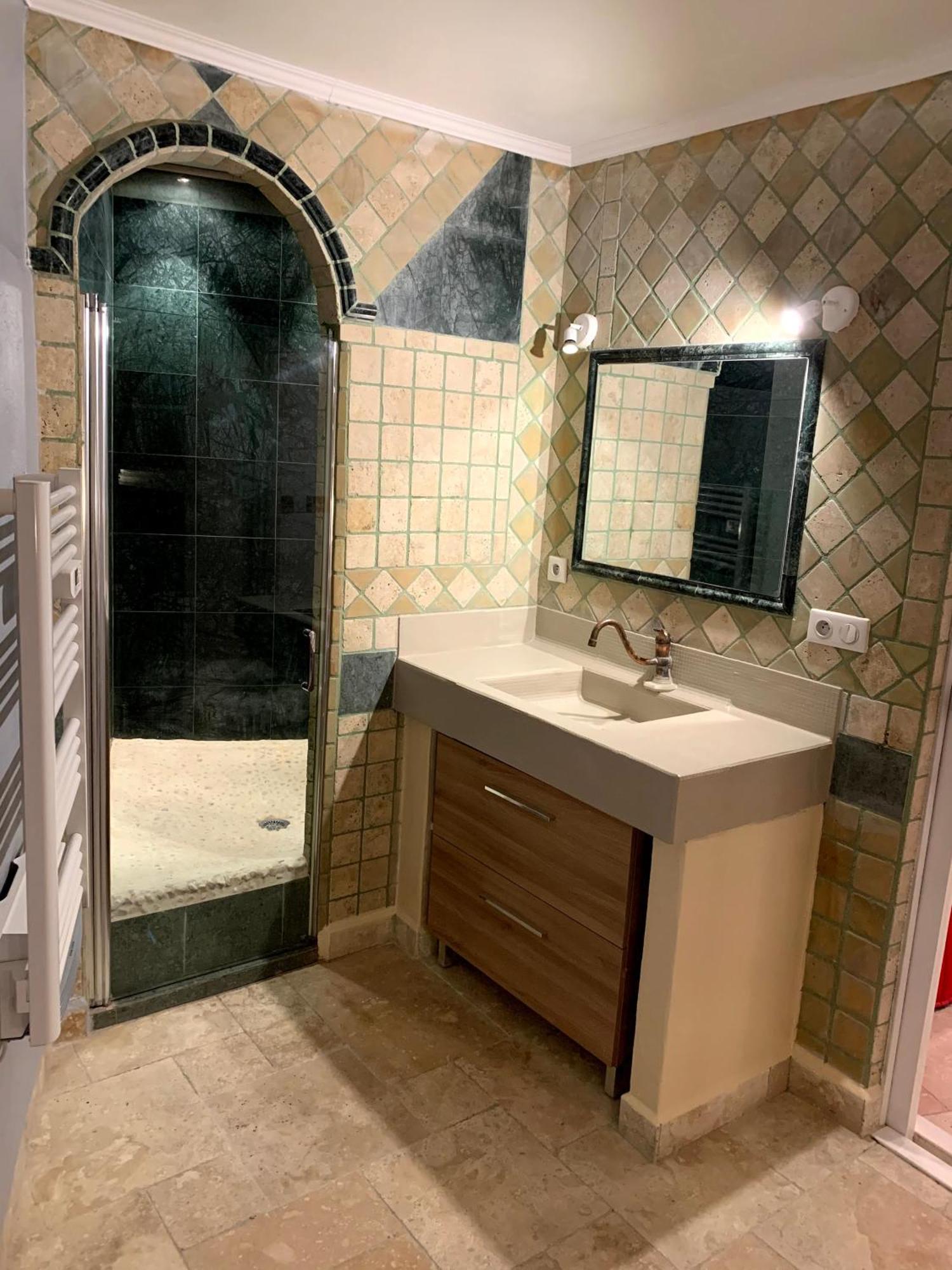 Tres Bel Appartement Cosy Et Chaleureux A Ним Экстерьер фото