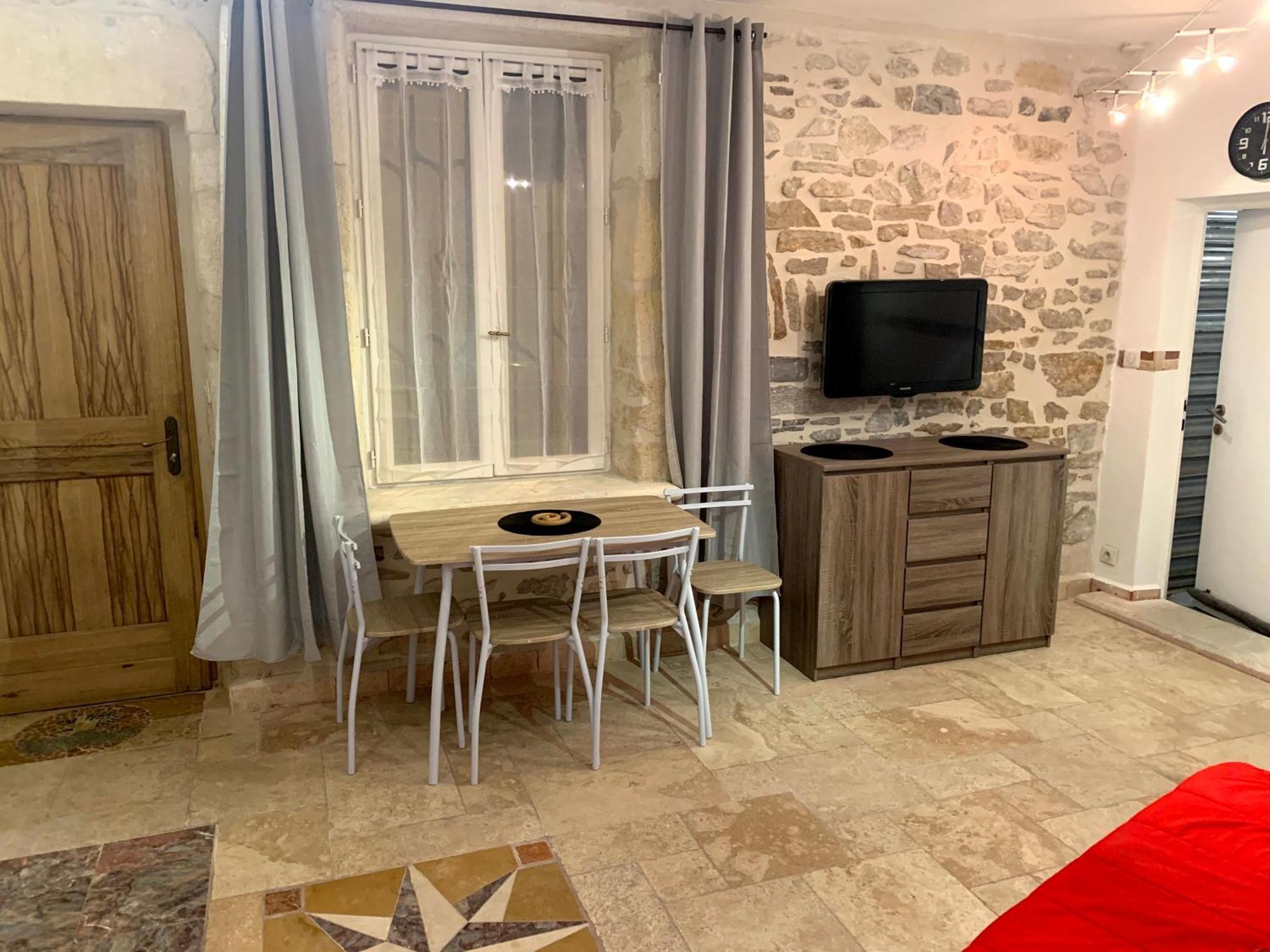 Tres Bel Appartement Cosy Et Chaleureux A Ним Экстерьер фото